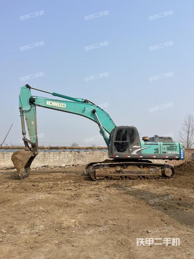 神钢SK350LC-8挖掘机