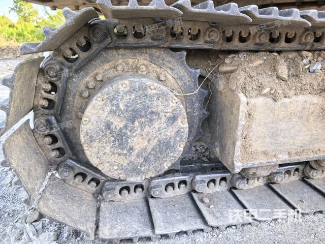 左驅(qū)動(dòng)輪（行走機(jī)構(gòu)）