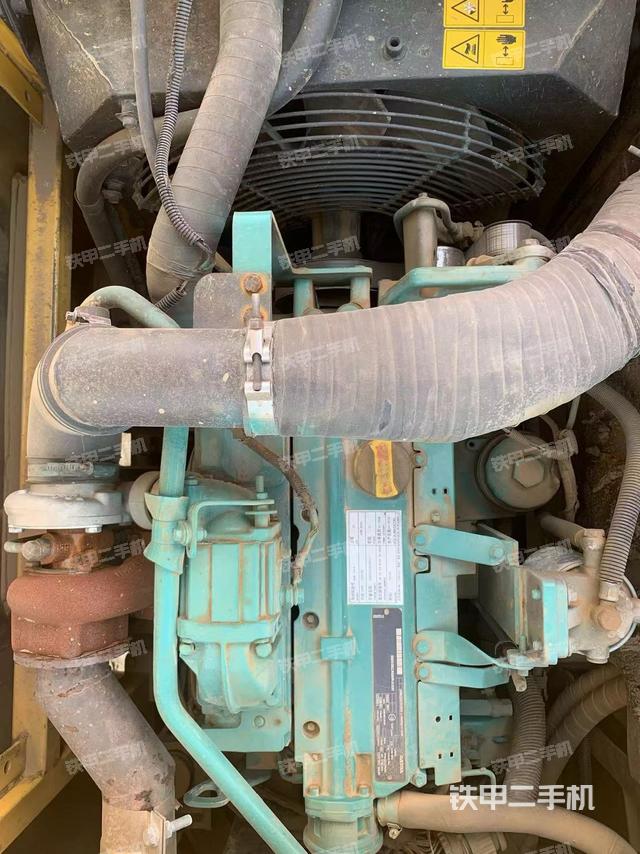 发动机整体俯视（整机外观）