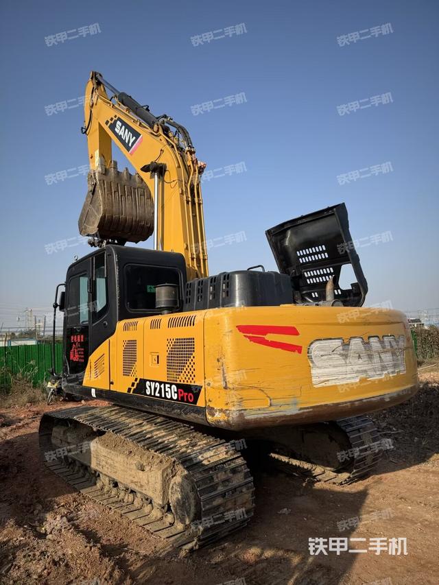 單側(cè)履帶整體（整機(jī)外觀）