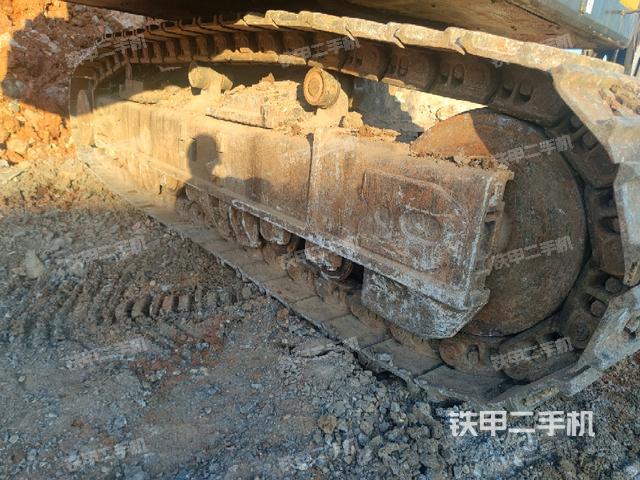 右側(cè)履帶整體（行走機(jī)構(gòu)）