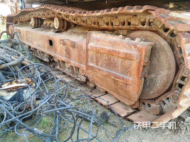 右側(cè)履帶整體（行走機(jī)構(gòu)）