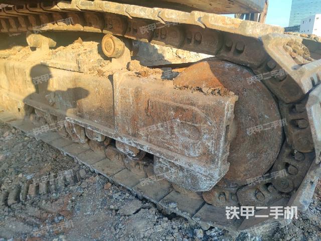 右側(cè)行走馬達(dá)蓋板（行走機(jī)構(gòu)）