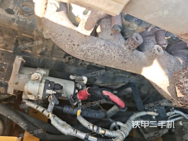 氣門室蓋螺絲特寫（上車部件）