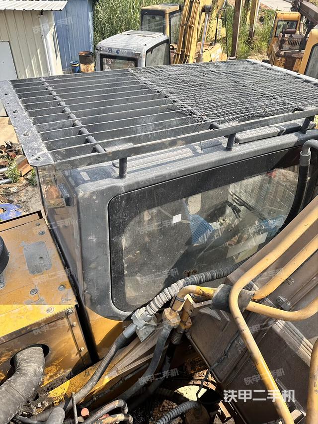 駕駛室頂部俯視（上車部件）