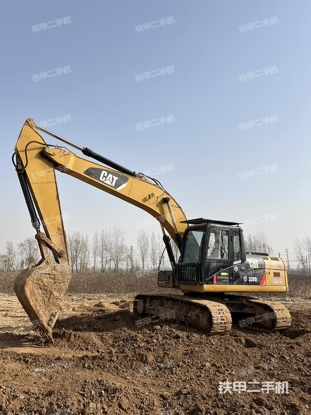 卡特彼勒320D2液壓挖掘機