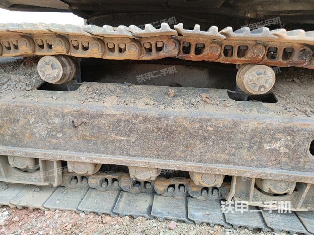 左導(dǎo)向輪（行走機(jī)構(gòu)）