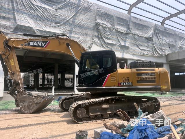 三一重工SY245H挖掘機(jī)