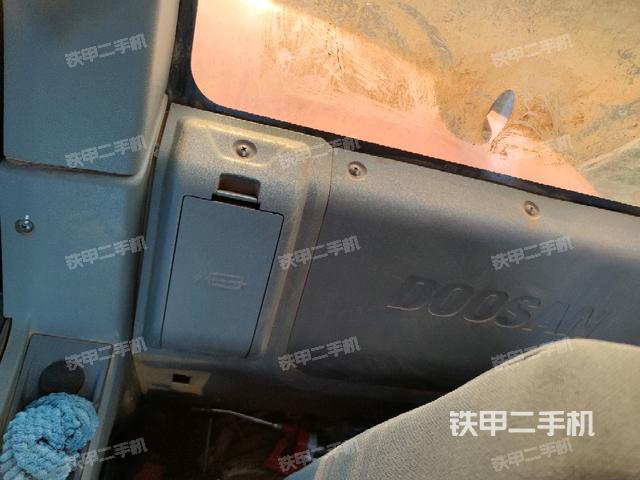 座椅后部（駕駛室部分）