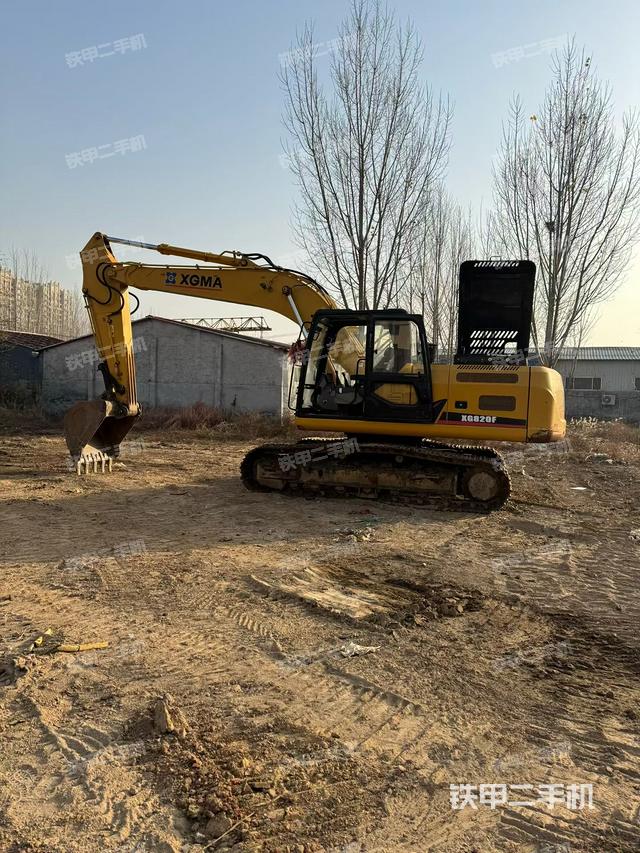 廈工XG820挖掘機(jī)