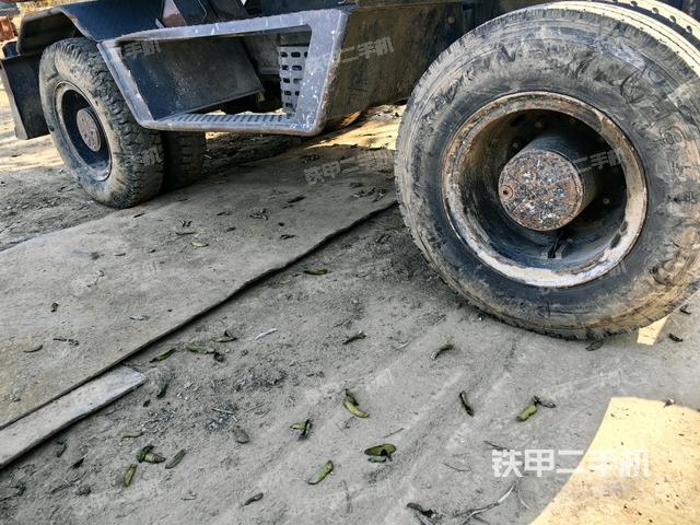 右側(cè)履帶整體（行走機構(gòu)）