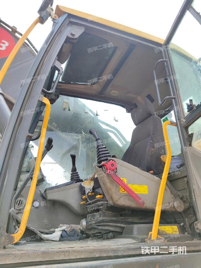 頂棚整體（駕駛室部分）