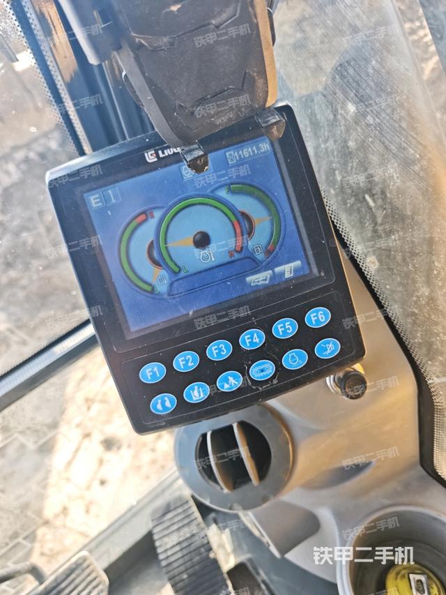 顯示屏?（駕駛室部分）