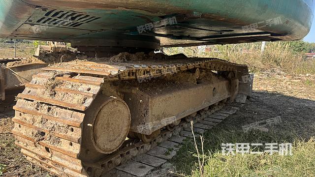 單側(cè)履帶整體（整機(jī)外觀）