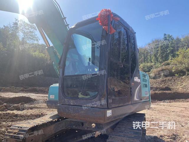 神鋼SK75-8挖掘機