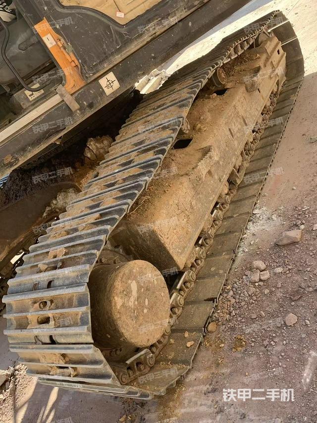 单侧履带整体（整机外观）