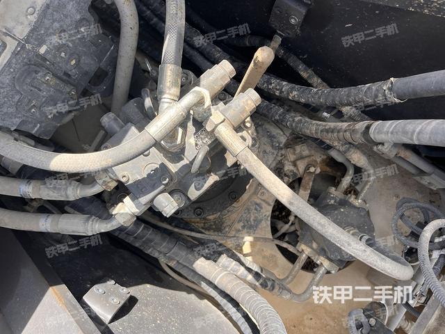 回轉(zhuǎn)馬達（上車部件）