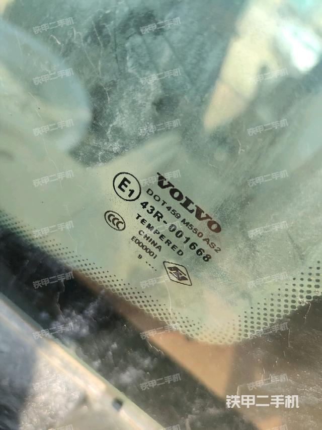 右側(cè)玻璃角標(biāo)（駕駛室部分）