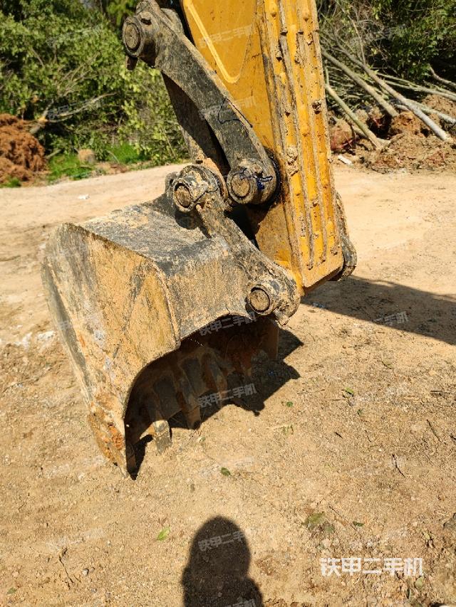 鏟斗右后整體（工作和回轉裝置）