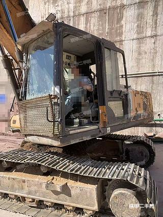 三一重工SY215C挖掘机实拍图片