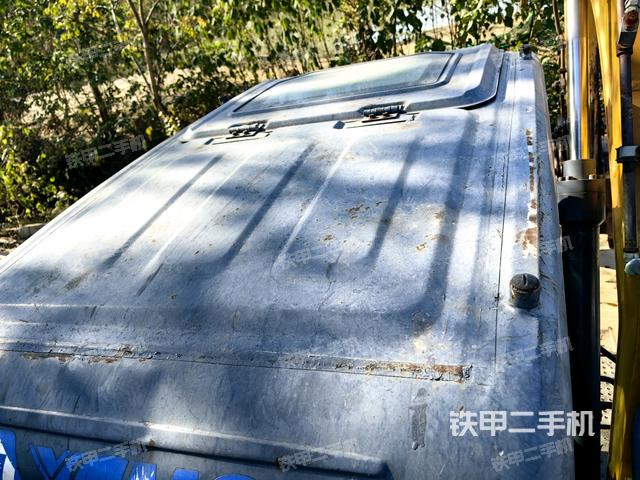 駕駛室頂部俯視（上車部件）