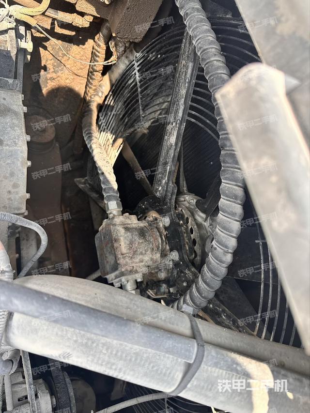 散熱器正面（大件艙室）