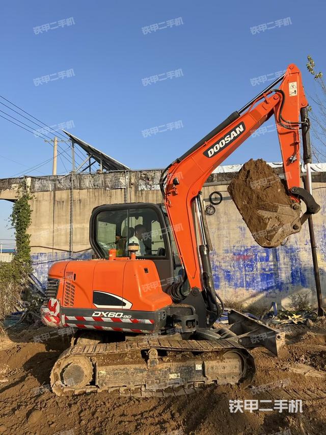 整機(jī)右后45°（整機(jī)外觀）