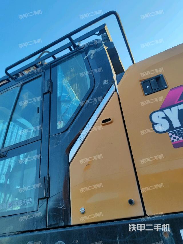 駕駛室左后45度（駕駛室部分）