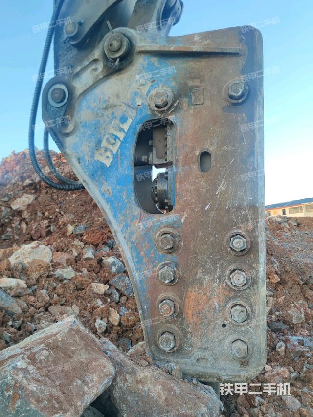 鏟斗45度（工作和回轉(zhuǎn)裝置）