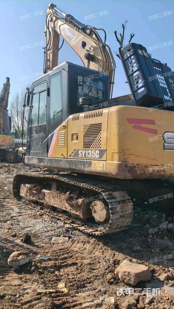 駕駛室頂部（整機(jī)外觀）