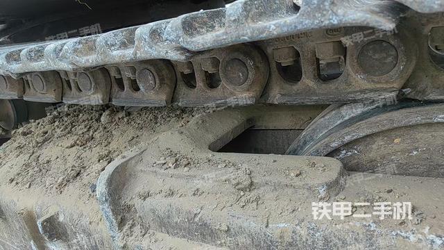 單側(cè)履帶整體（整機(jī)外觀）