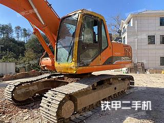 斗山DH220LC-7挖掘机实拍图片