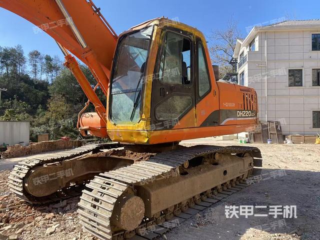 斗山DH220LC-7挖掘機