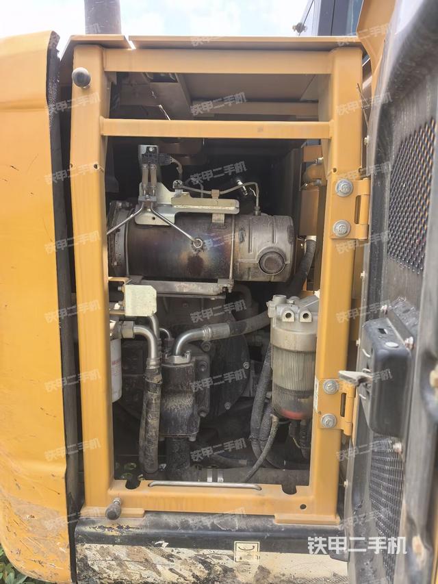 液壓泵室（大件艙室）