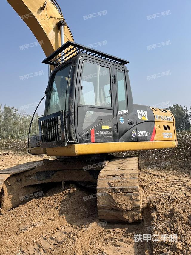 駕駛室整體（整機外觀）