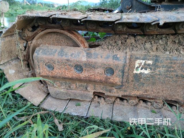 左導(dǎo)向輪（行走機(jī)構(gòu)）