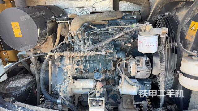 發(fā)動機整體俯視（整機外觀）