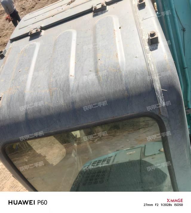 駕駛室頂部（整機(jī)外觀）