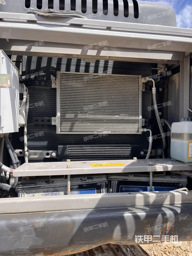 散熱器正面（大件艙室）