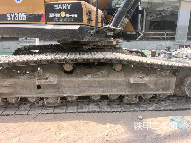 單側(cè)履帶整體（整機(jī)外觀）