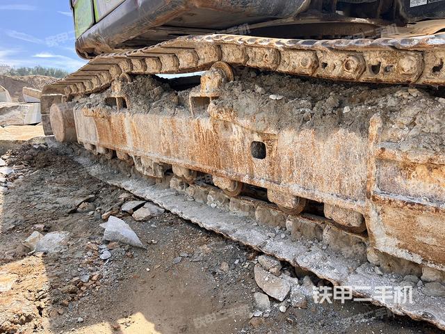 左側(cè)履帶整體?（行走機構(gòu)）