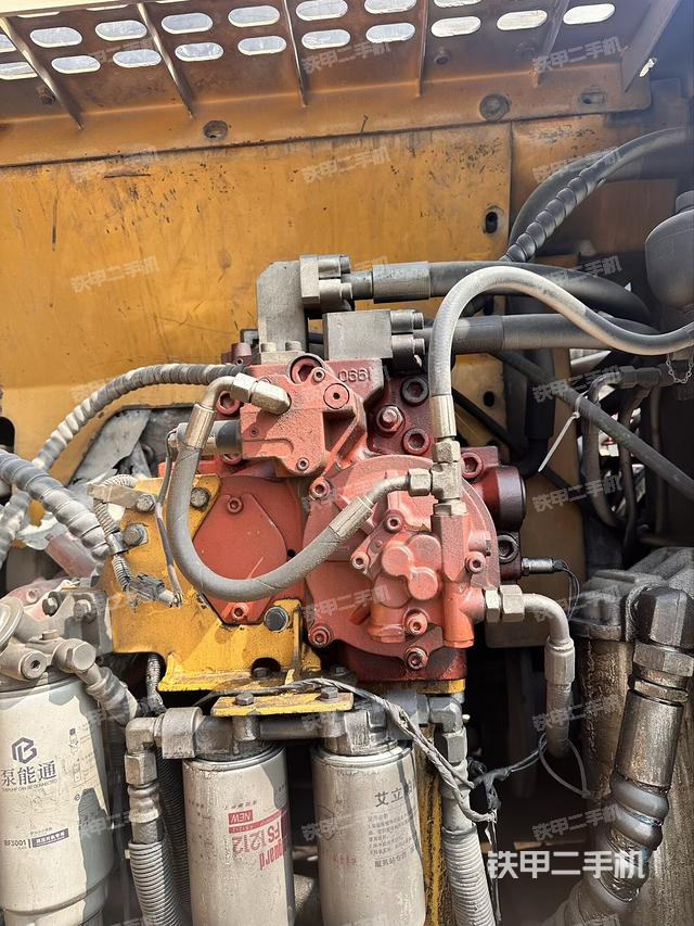 液壓泵室（大件艙室）