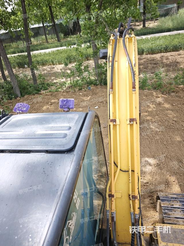 大臂背部俯視（工作和回轉(zhuǎn)裝置）