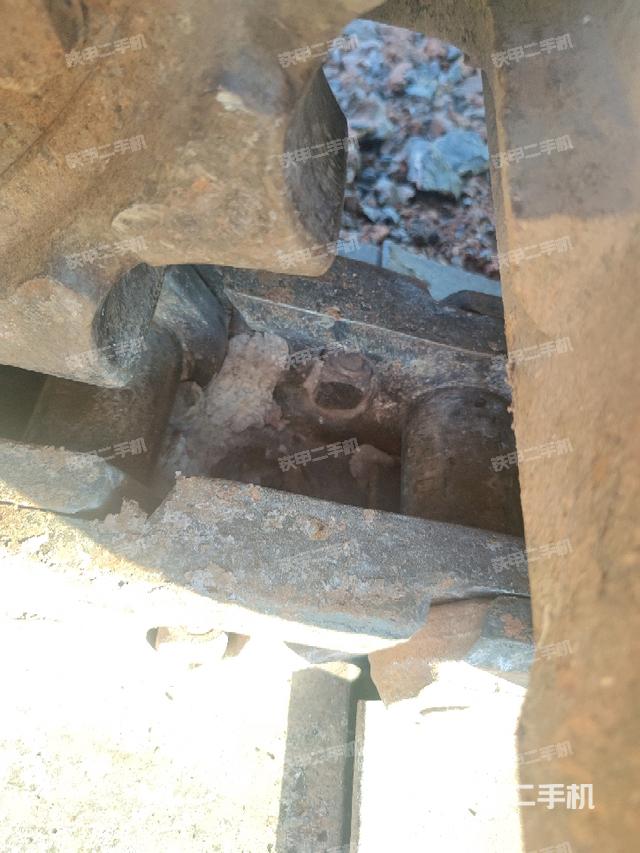 左托鏈輪和鏈筋（行走機(jī)構(gòu)）