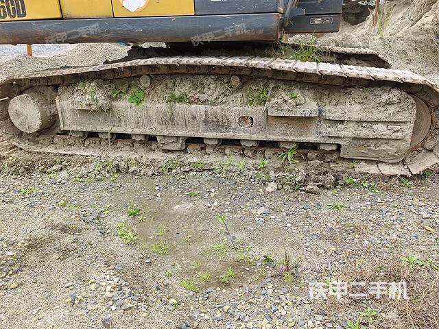 單側(cè)履帶整體（整機(jī)外觀）