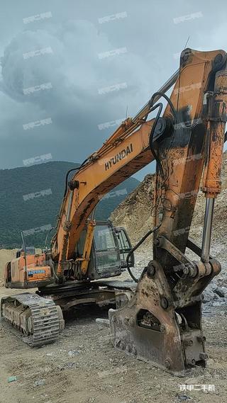 现代R505LC-7挖掘机实拍图片