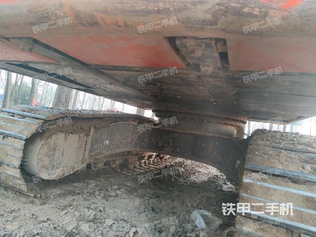 单侧履带整体（整机外观）