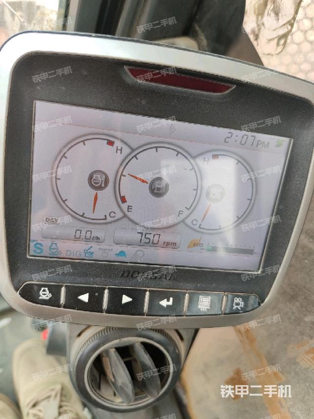 顯示屏?（駕駛室部分）