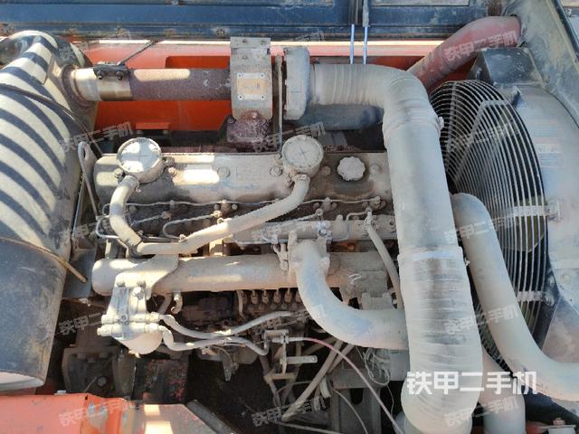 發(fā)動(dòng)機(jī)室（上車部件）