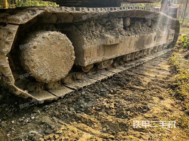 右侧行走马达盖板（行走机构）